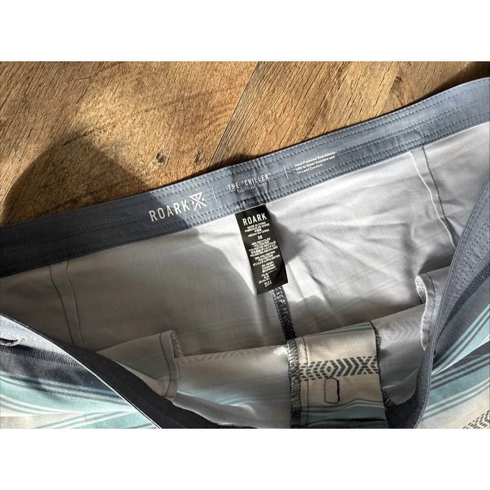 Roark Mens Chiller Boardshorts swim trunks Size‎ 38 NEW